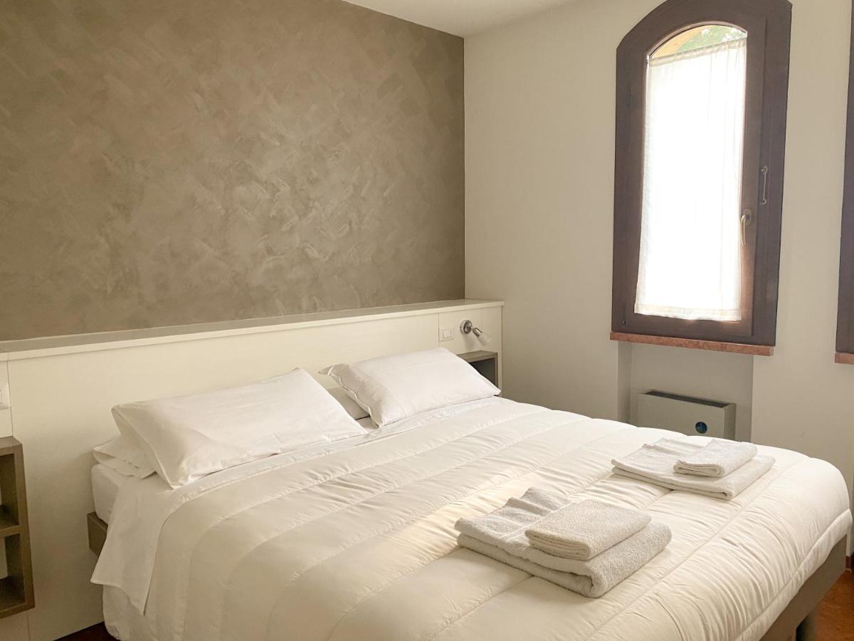 Jolly Apartments Sirmione Exterior foto