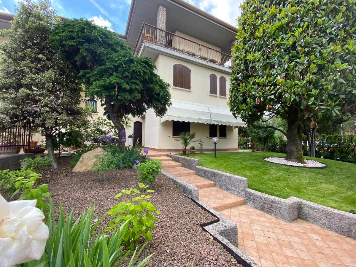 Jolly Apartments Sirmione Exterior foto