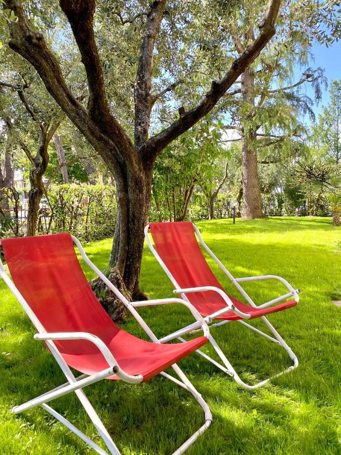 Jolly Apartments Sirmione Exterior foto