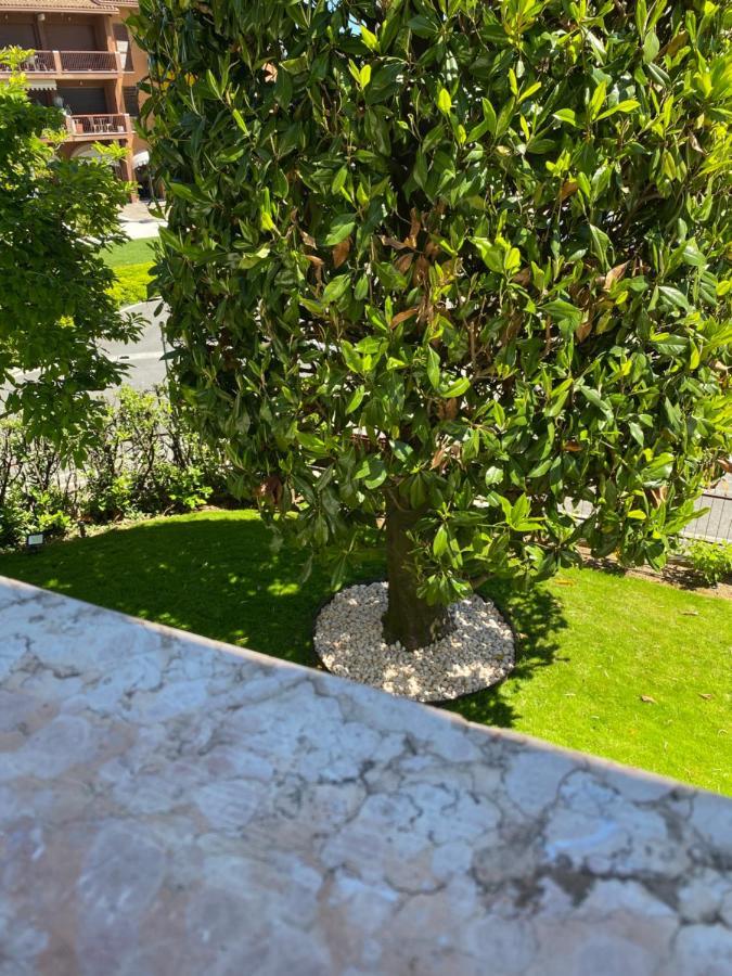 Jolly Apartments Sirmione Exterior foto