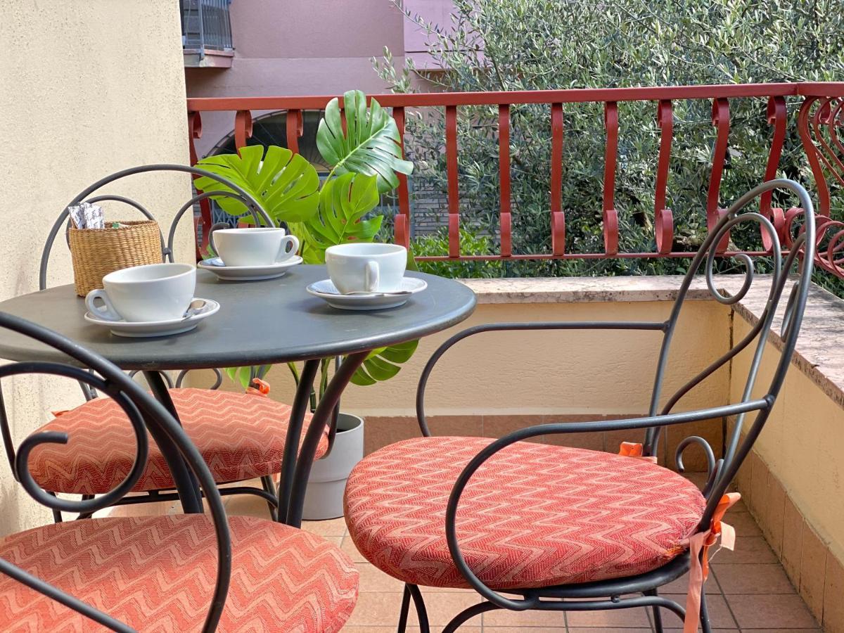 Jolly Apartments Sirmione Exterior foto