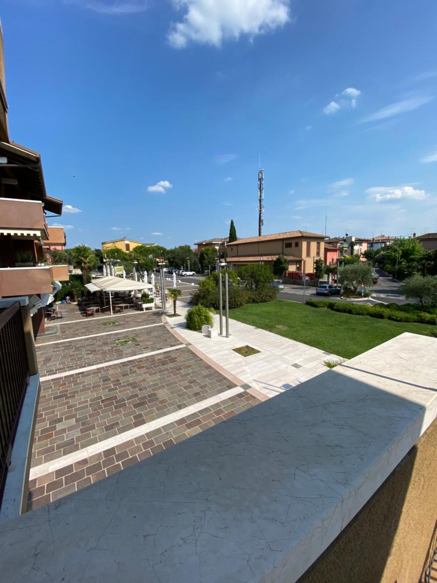 Jolly Apartments Sirmione Habitación foto