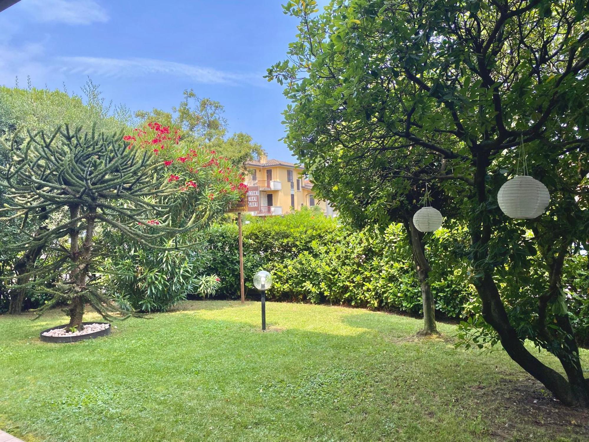 Jolly Apartments Sirmione Exterior foto