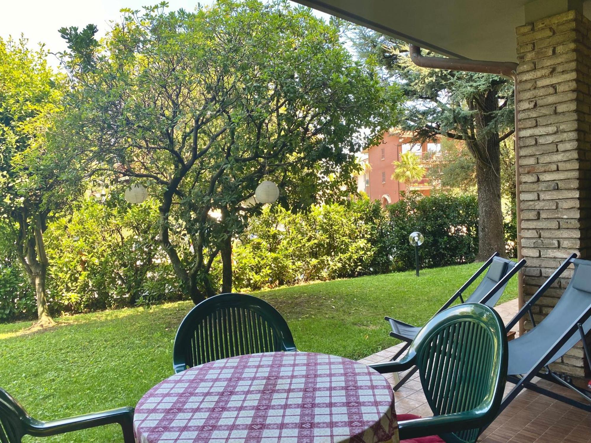 Jolly Apartments Sirmione Exterior foto