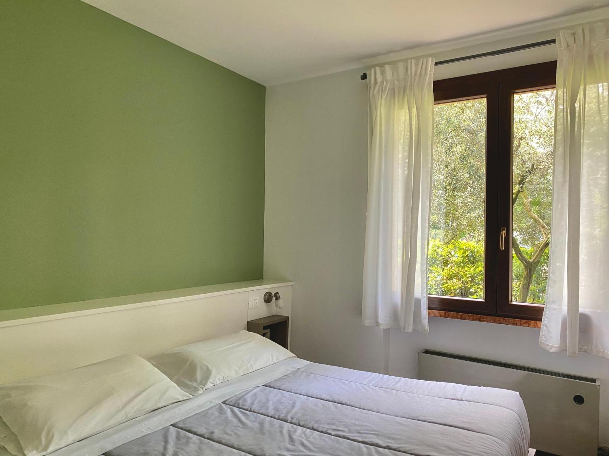 Jolly Apartments Sirmione Exterior foto